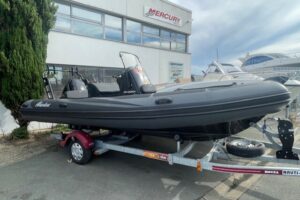 Adventure Limited V-610 (avec remorque)